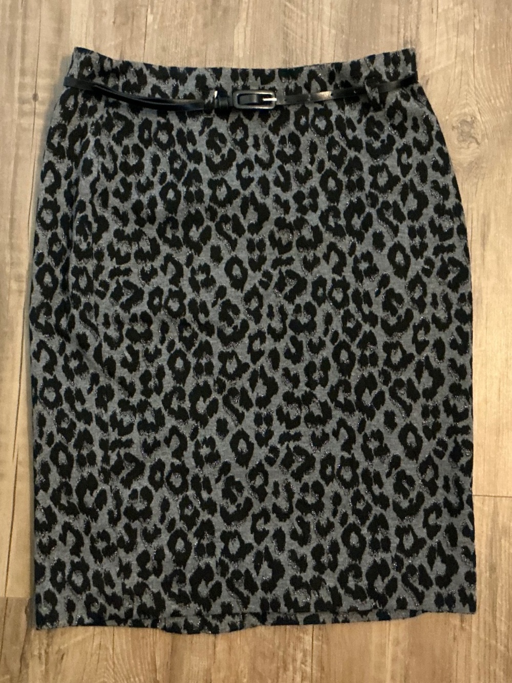 Charter Club size 6 leopard print skirt